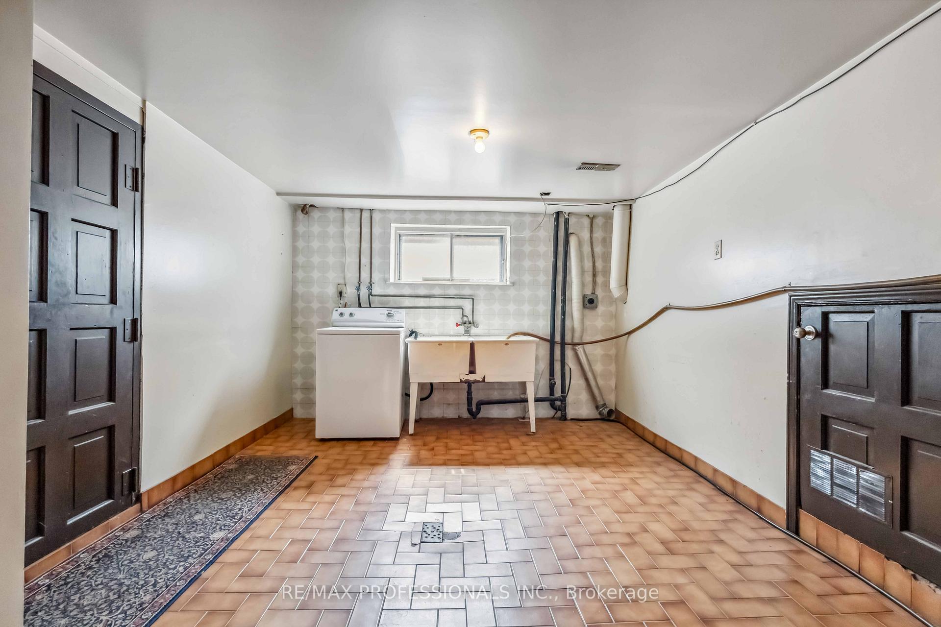 Photo 36 of 525 Woodbridge Avenue, Vaughan, West Woodbridge — HOMEH