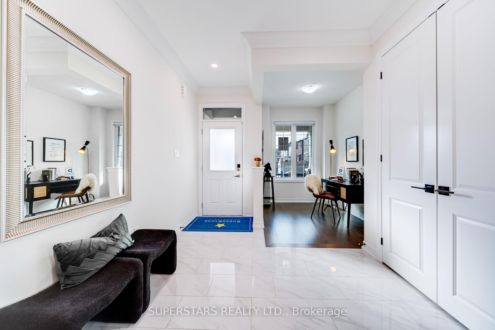 Photo 3 of 4 Mary Roman Avenue, Markham, Victoria Square — HOMEH