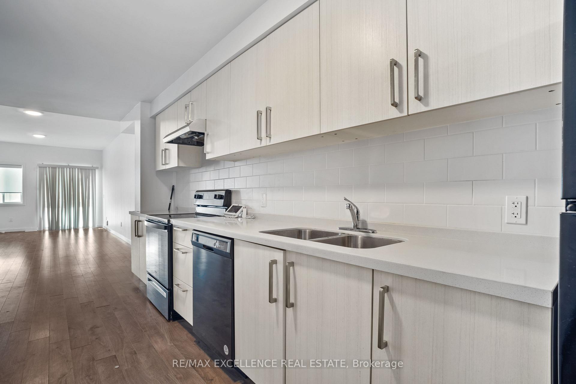 Photo 6 of 396 Alberta Street, Welland, Lincoln/Crowland — HOMEH