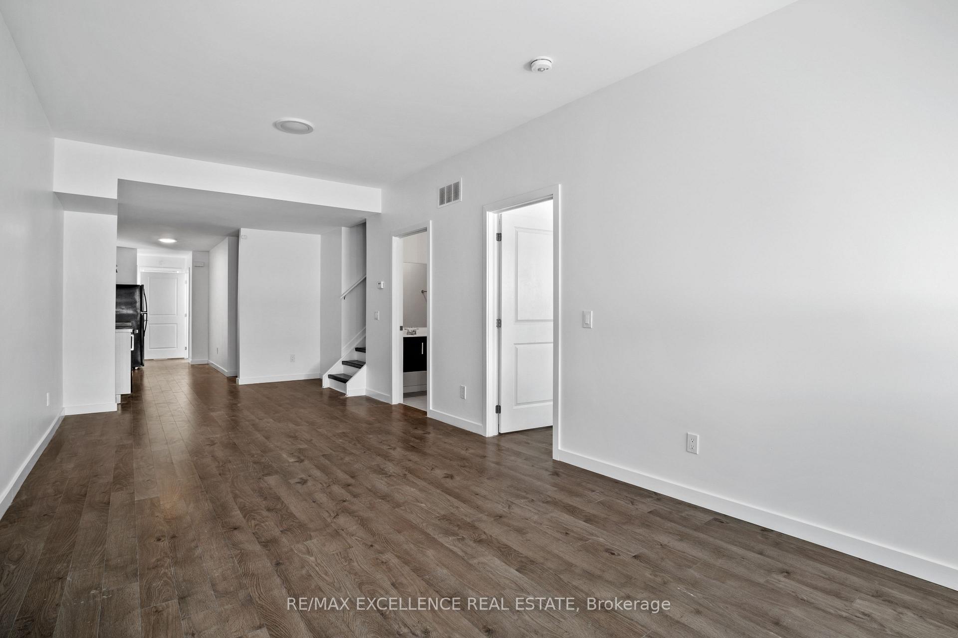 Photo 10 of 396 Alberta Street, Welland, Lincoln/Crowland — HOMEH