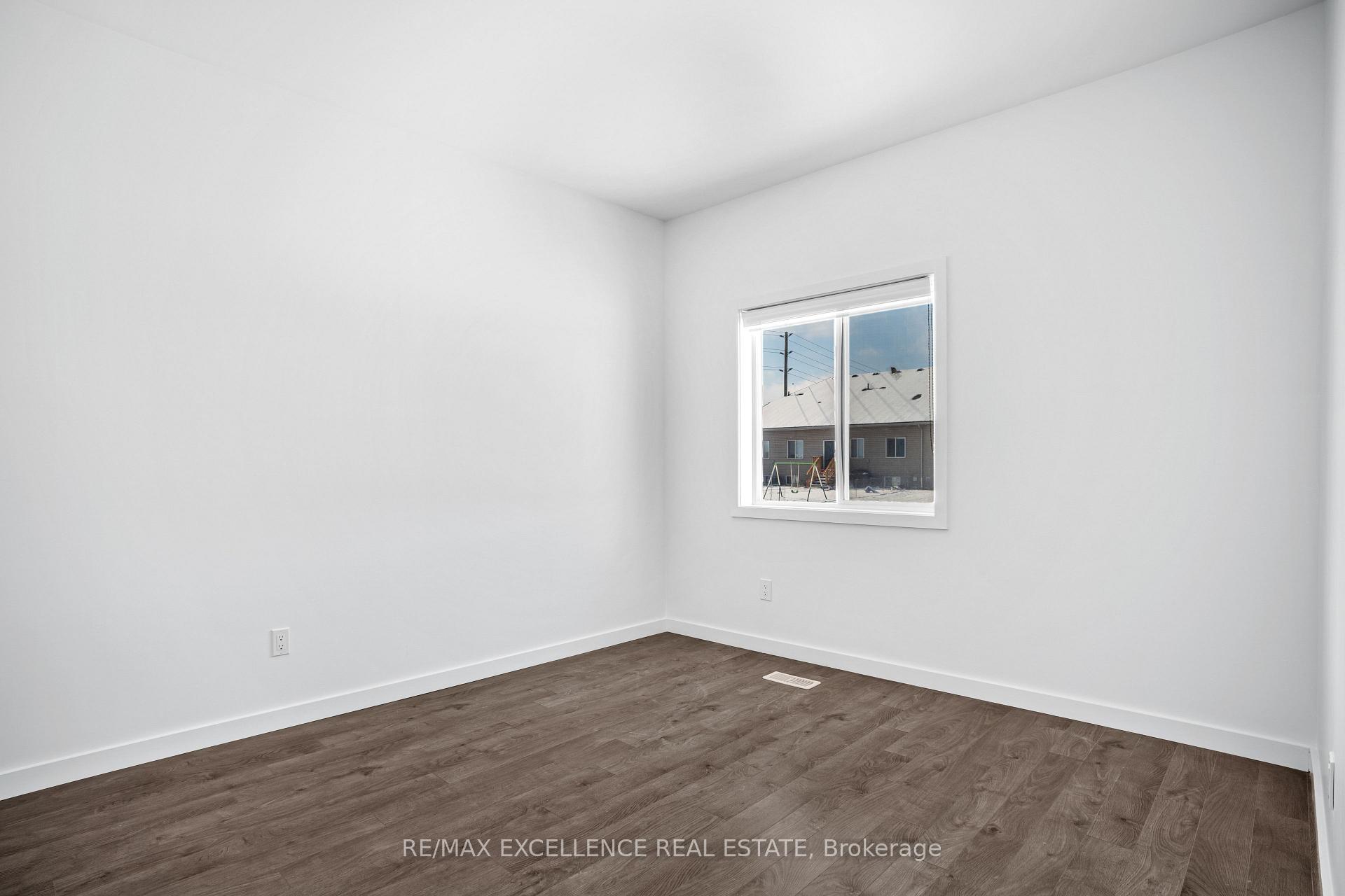 Photo 12 of 396 Alberta Street, Welland, Lincoln/Crowland — HOMEH