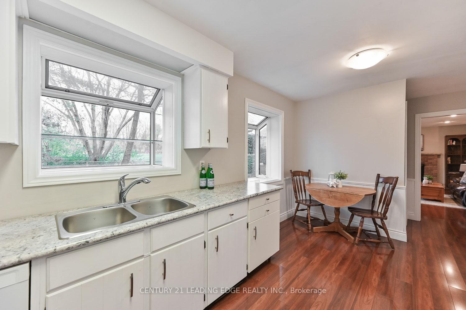 Photo 13 of 49 Sir Pellias Terrace, Markham, Markham Village — HOMEH