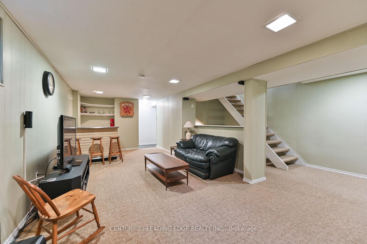 Photo 26 of 49 Sir Pellias Terrace, Markham, Markham Village — HOMEH