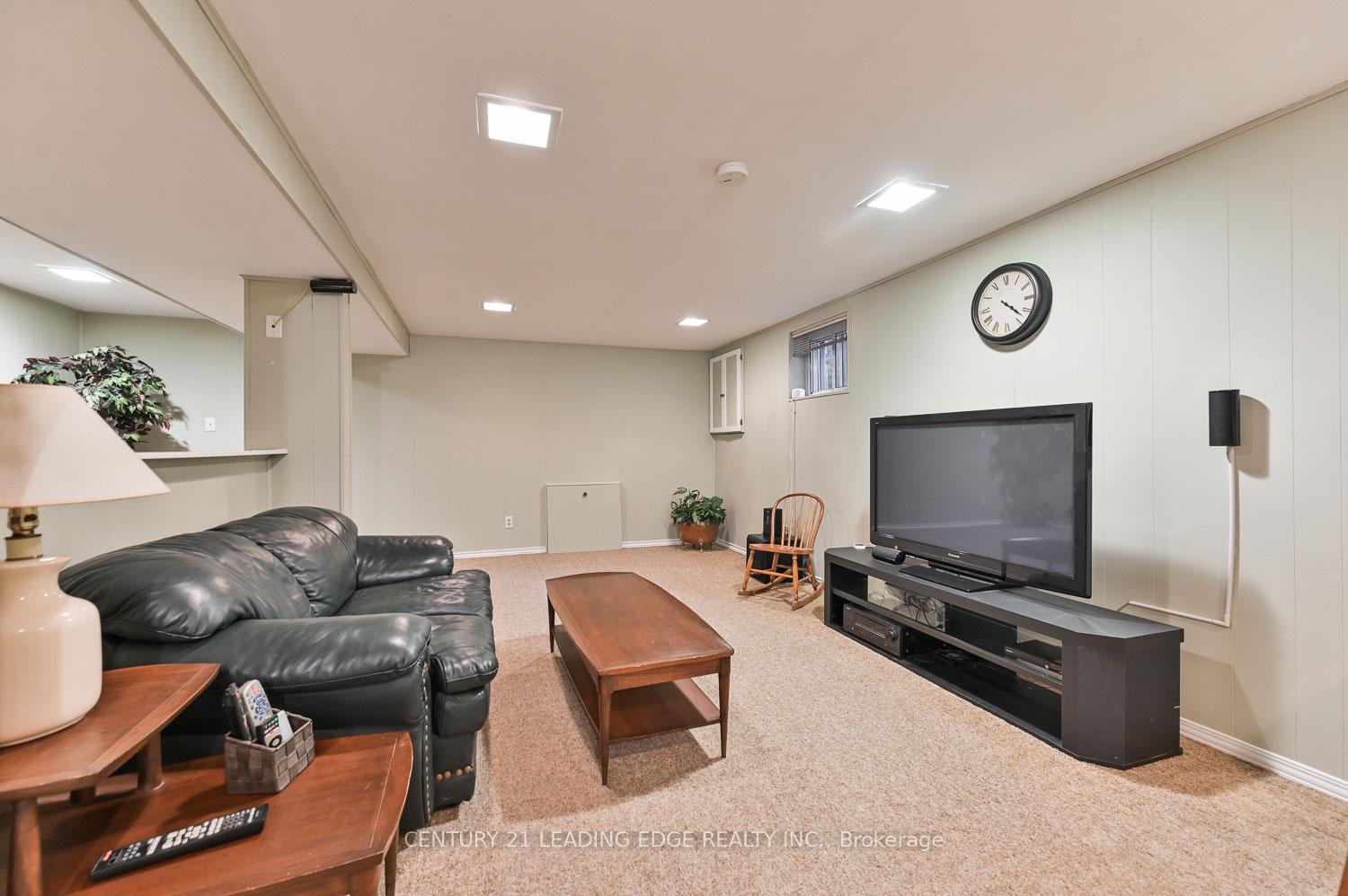 Photo 27 of 49 Sir Pellias Terrace, Markham, Markham Village — HOMEH