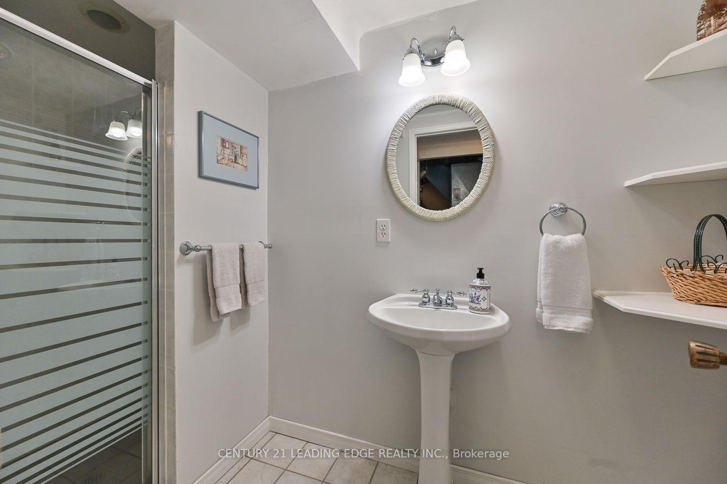 Photo 30 of 49 Sir Pellias Terrace, Markham, Markham Village — HOMEH