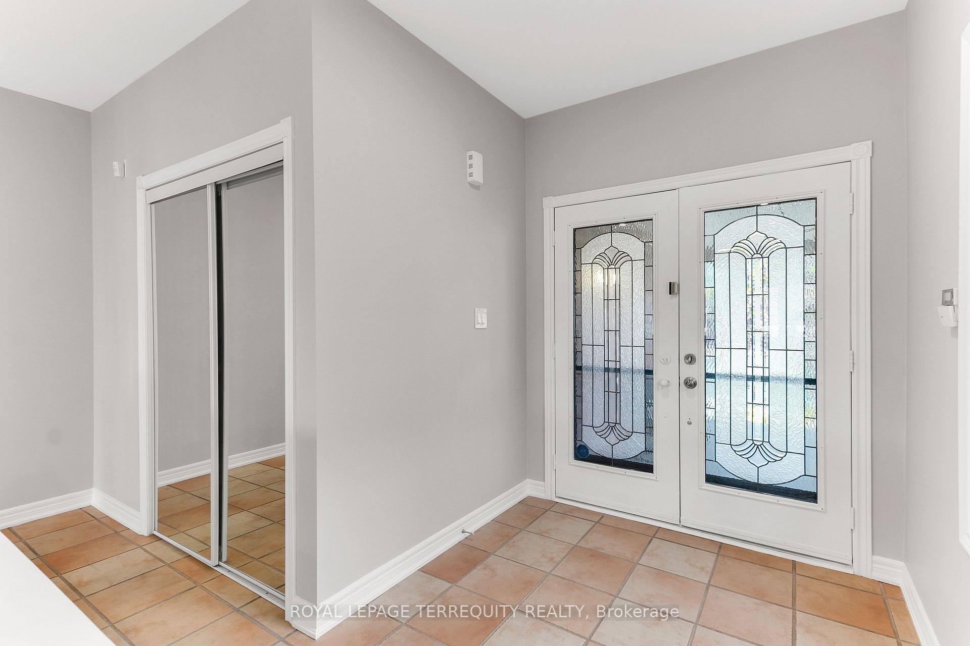 Photo 3 of 93 Silverado Trail, Vaughan, Sonoma Heights — HOMEH