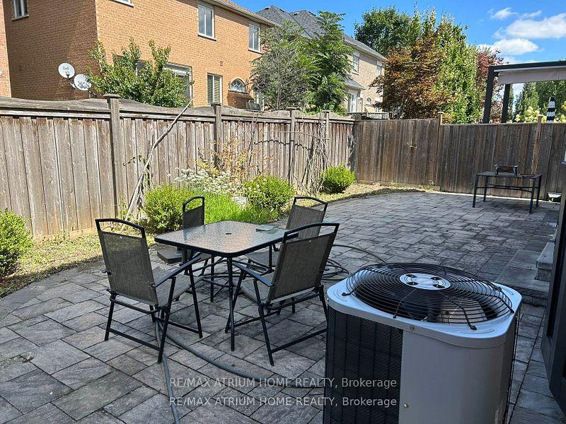 Photo 13 of 12 Seabreeze Avenue, Vaughan, Patterson — HOMEH