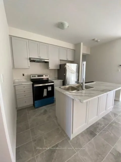 Photo 10 of 132 Nottingham Road, Barrie, Rural Barrie Southeast — HOMEH
