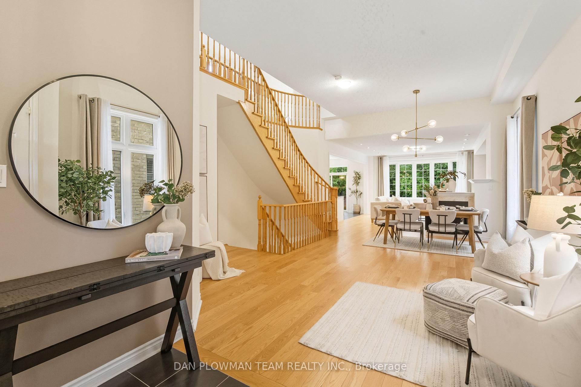 Photo 4 of 11 Ravensedge Court, Whitby, Rolling Acres — HOMEH