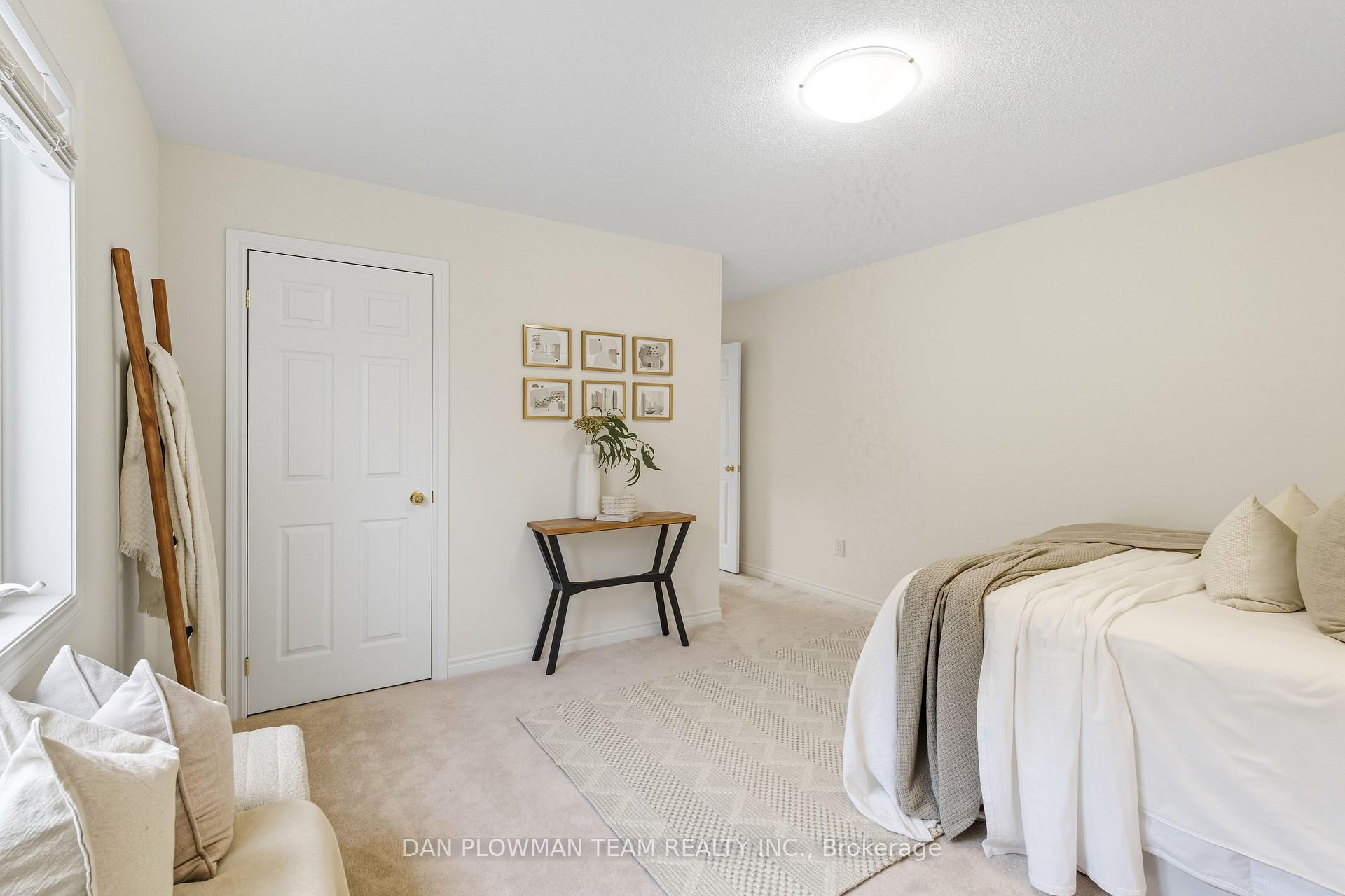 Photo 23 of 11 Ravensedge Court, Whitby, Rolling Acres — HOMEH