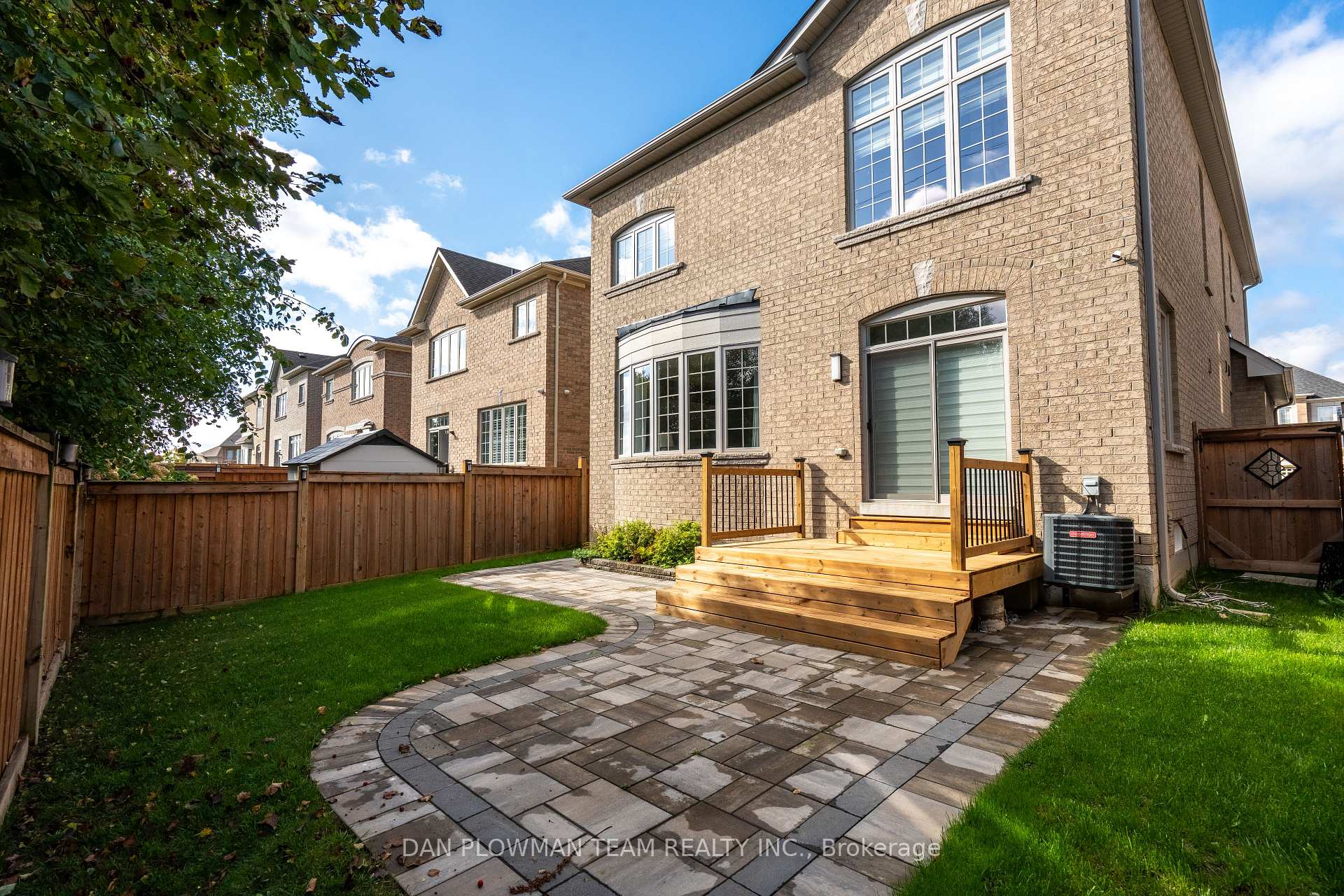 Photo 34 of 11 Ravensedge Court, Whitby, Rolling Acres — HOMEH