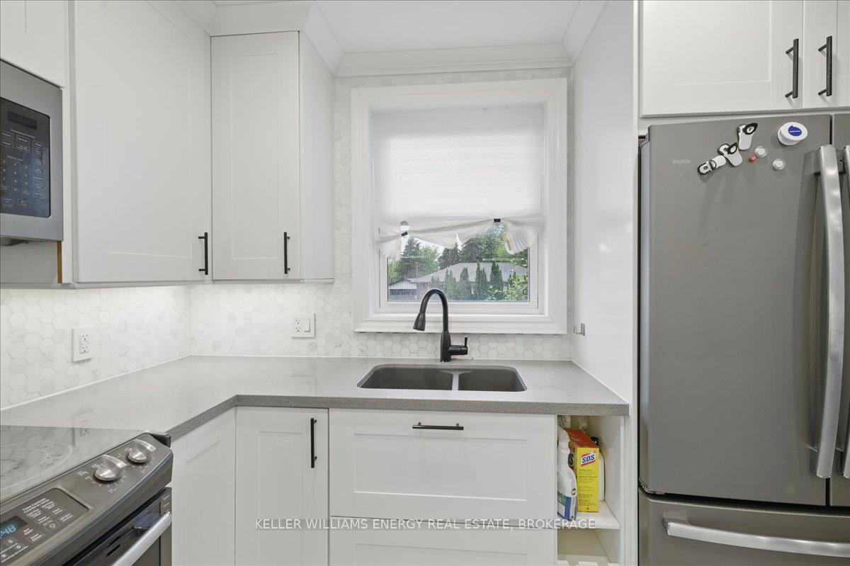 Photo 2 of Unit Main, 115 Annes Street, Whitby, Downtown Whitby — HOMEH