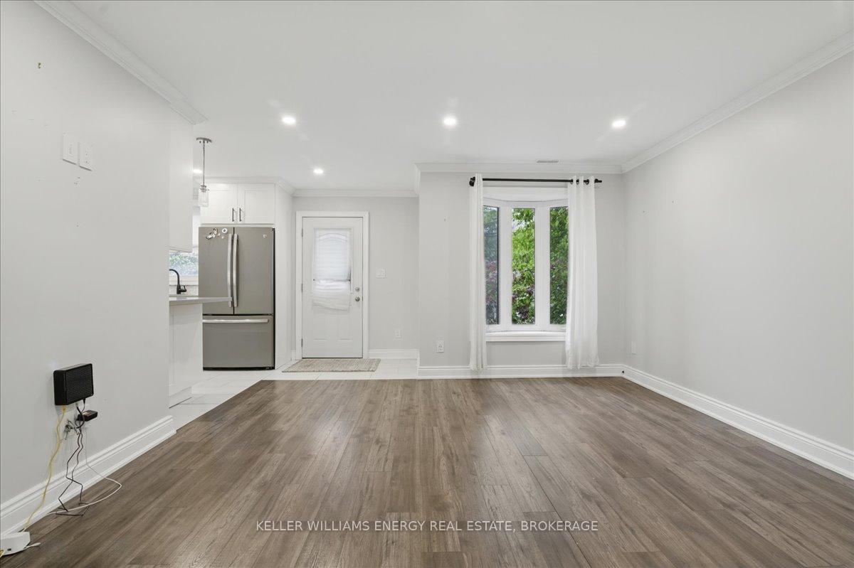 Photo 4 of Unit Main, 115 Annes Street, Whitby, Downtown Whitby — HOMEH