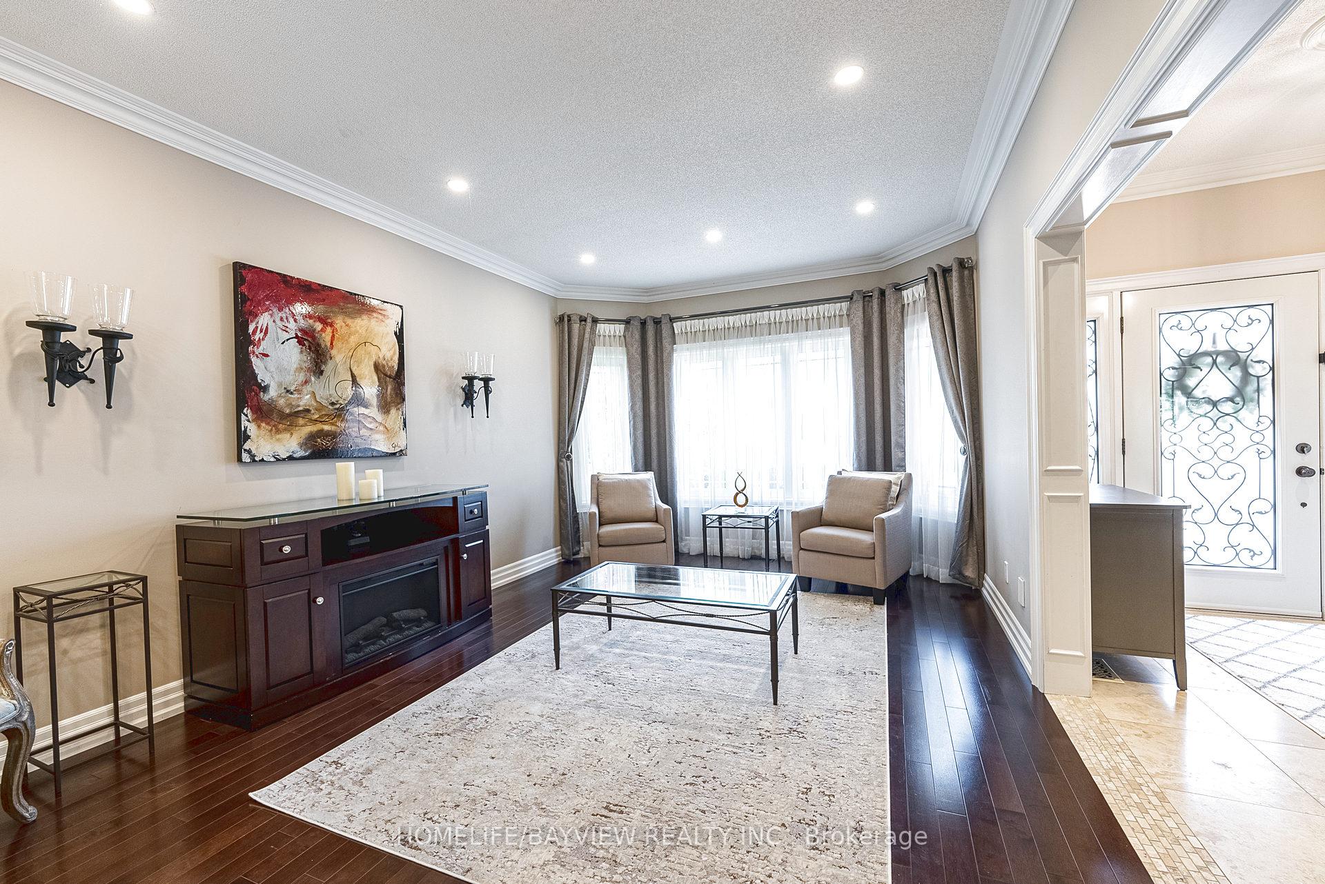 Photo 15 of 19 Oban Avenue, Vaughan, Maple — HOMEH