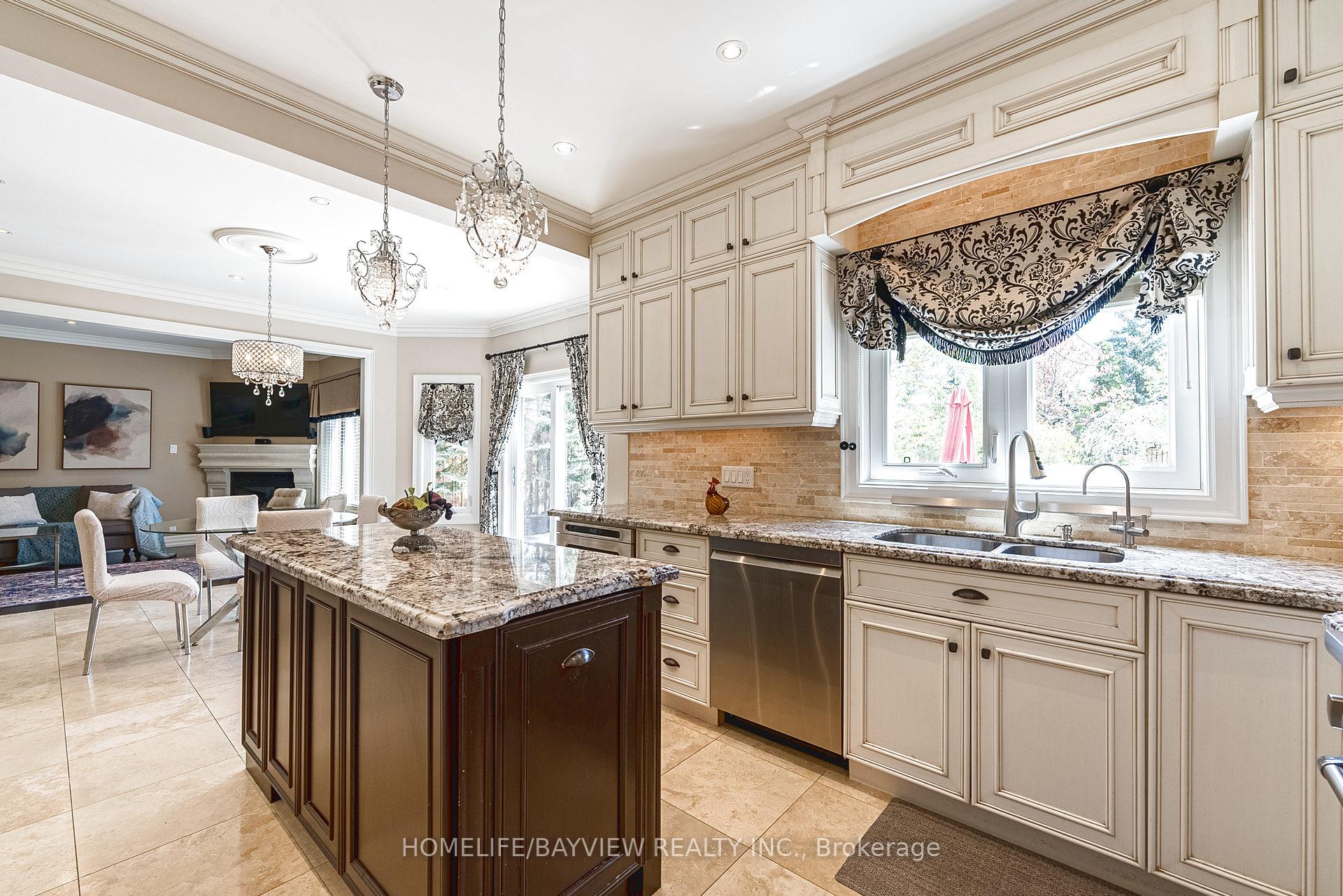 Photo 22 of 19 Oban Avenue, Vaughan, Maple — HOMEH