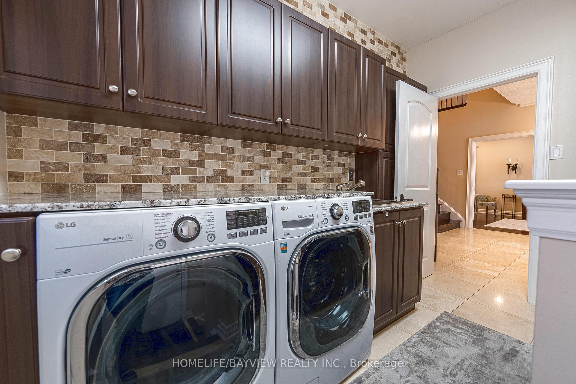 Photo 25 of 19 Oban Avenue, Vaughan, Maple — HOMEH
