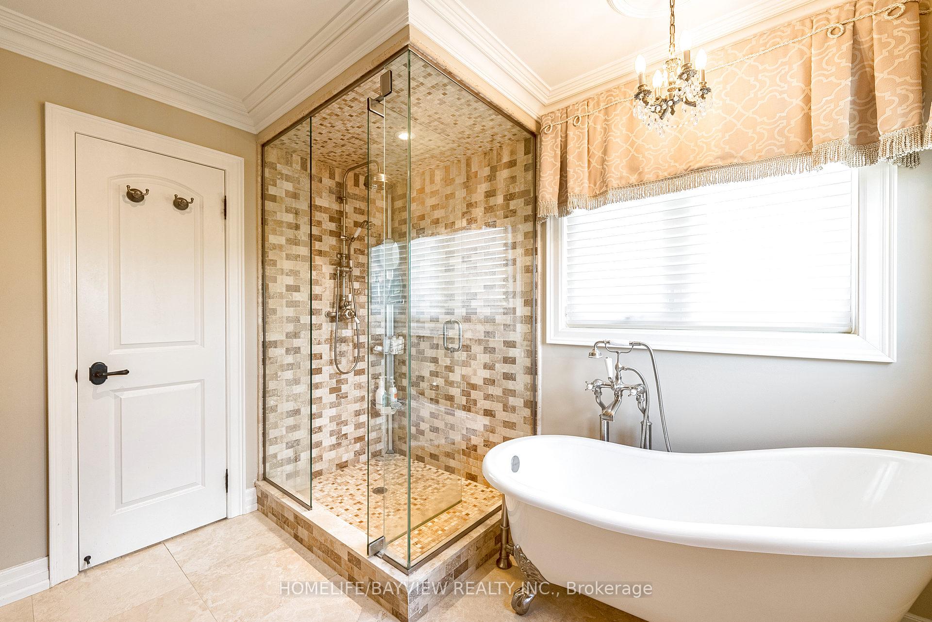 Photo 32 of 19 Oban Avenue, Vaughan, Maple — HOMEH