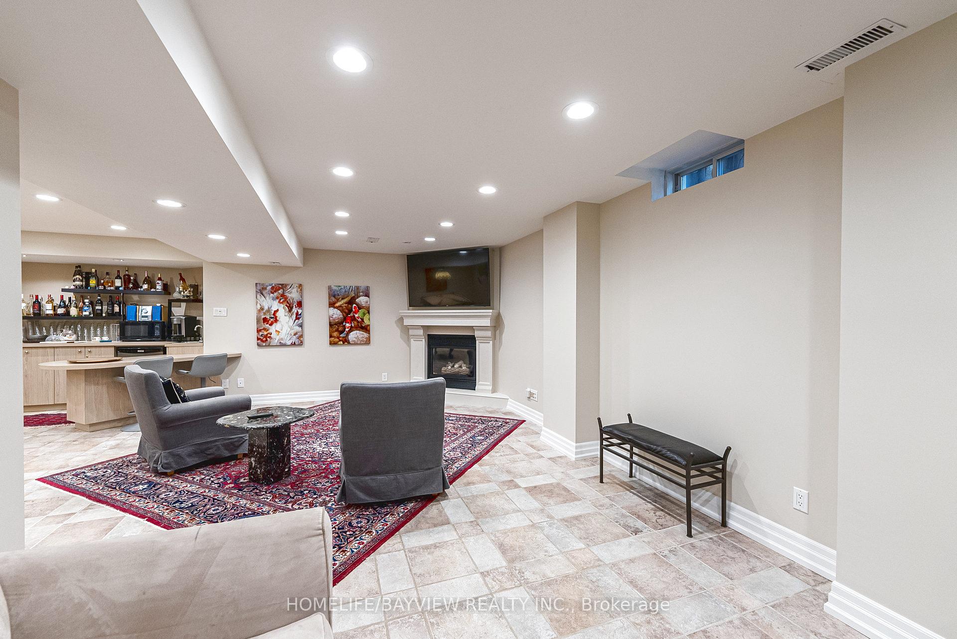 Photo 39 of 19 Oban Avenue, Vaughan, Maple — HOMEH