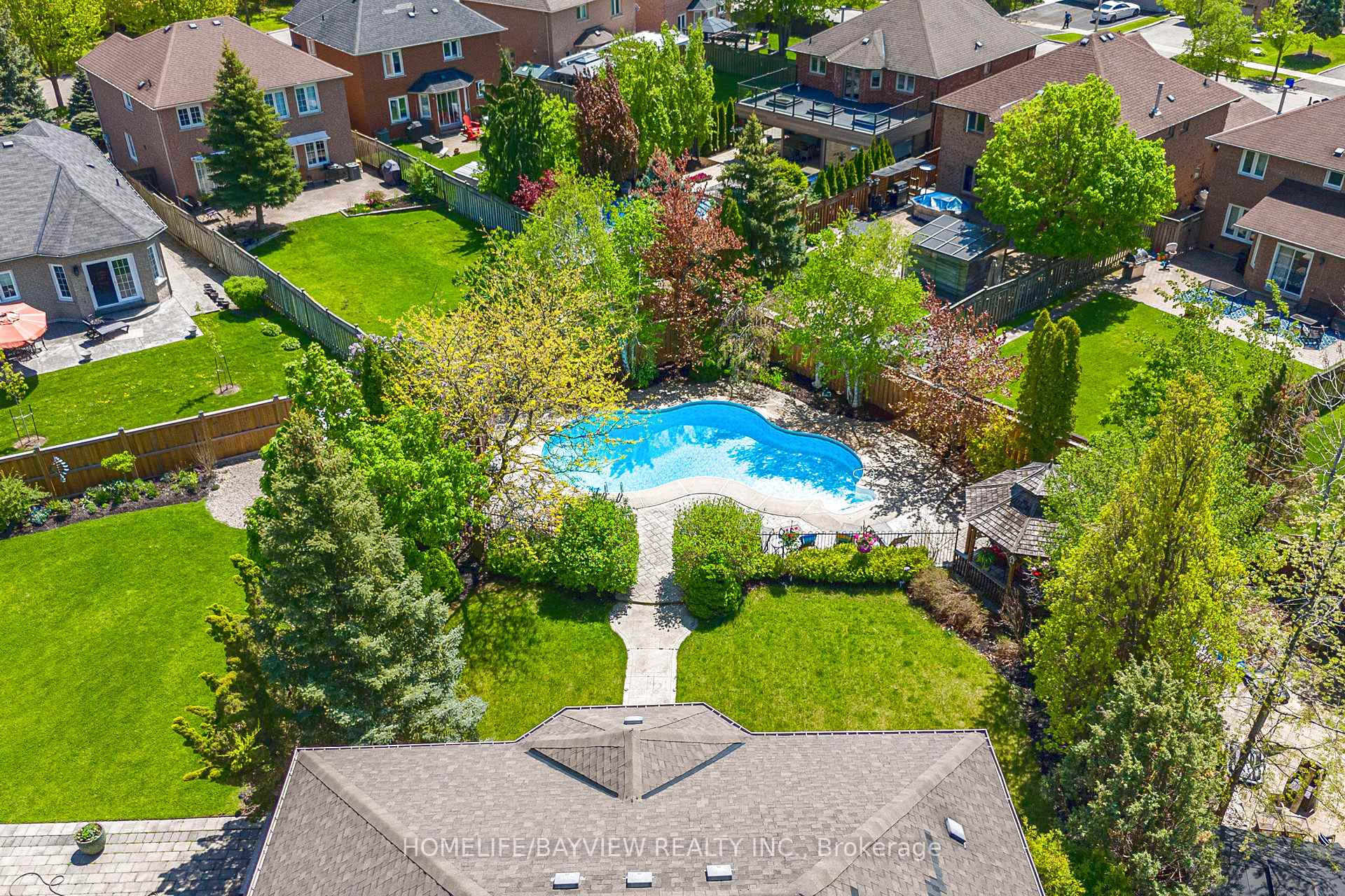 Photo 44 of 19 Oban Avenue, Vaughan, Maple — HOMEH