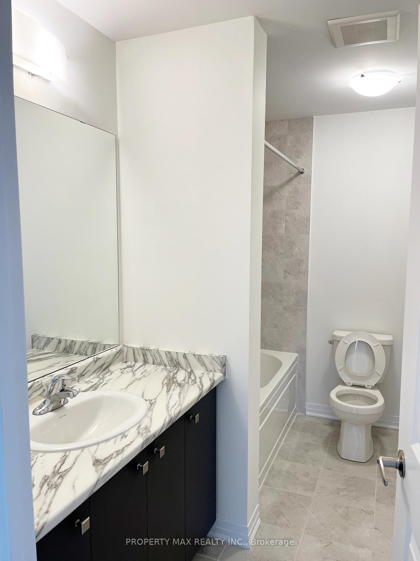 Photo 9 of 120 Port Crescent, Welland, Dain City — HOMEH