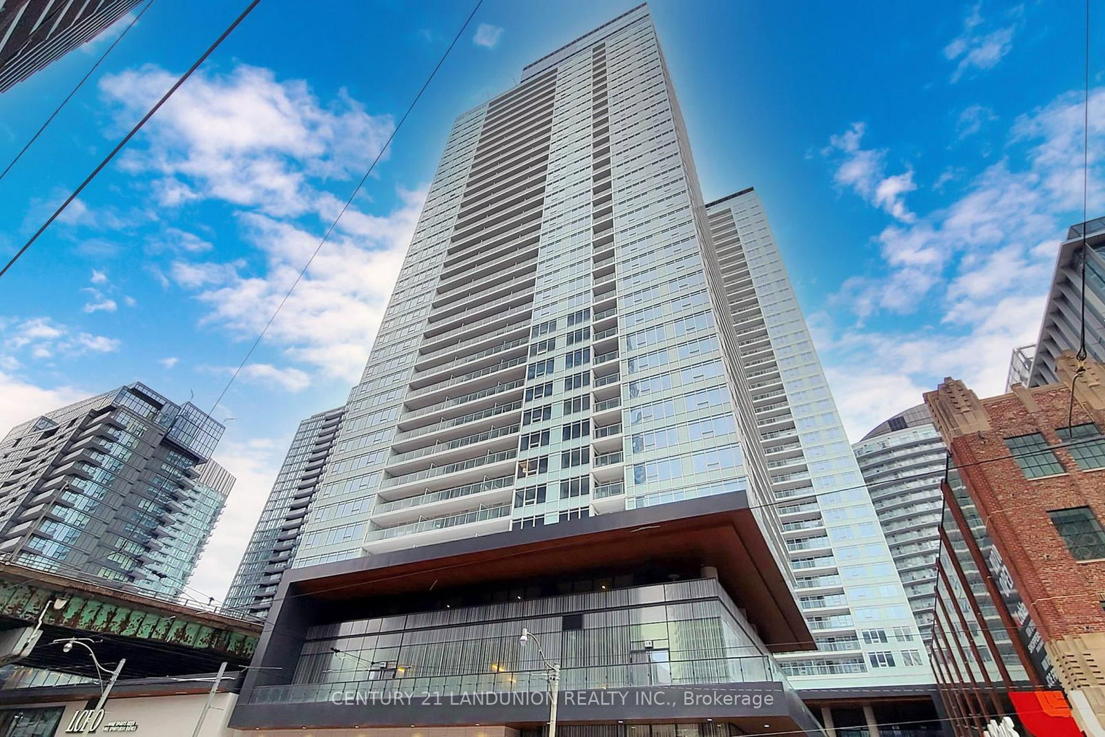 Front of Unit 2102, 19 Bathurst St