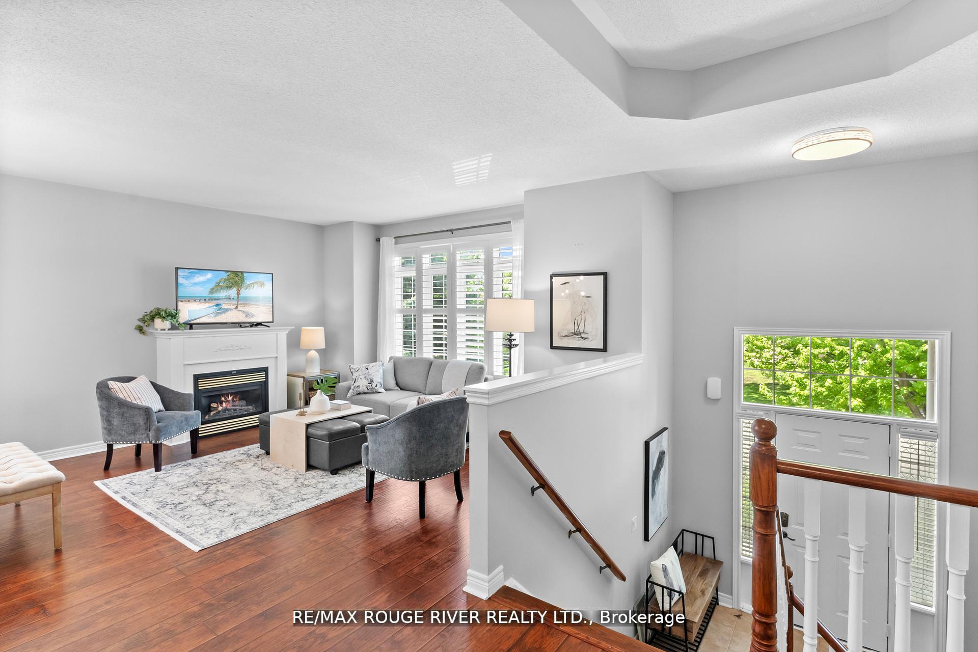 Photo 4 of 11 Maple Edge Lane, Whitby, Williamsburg — HOMEH