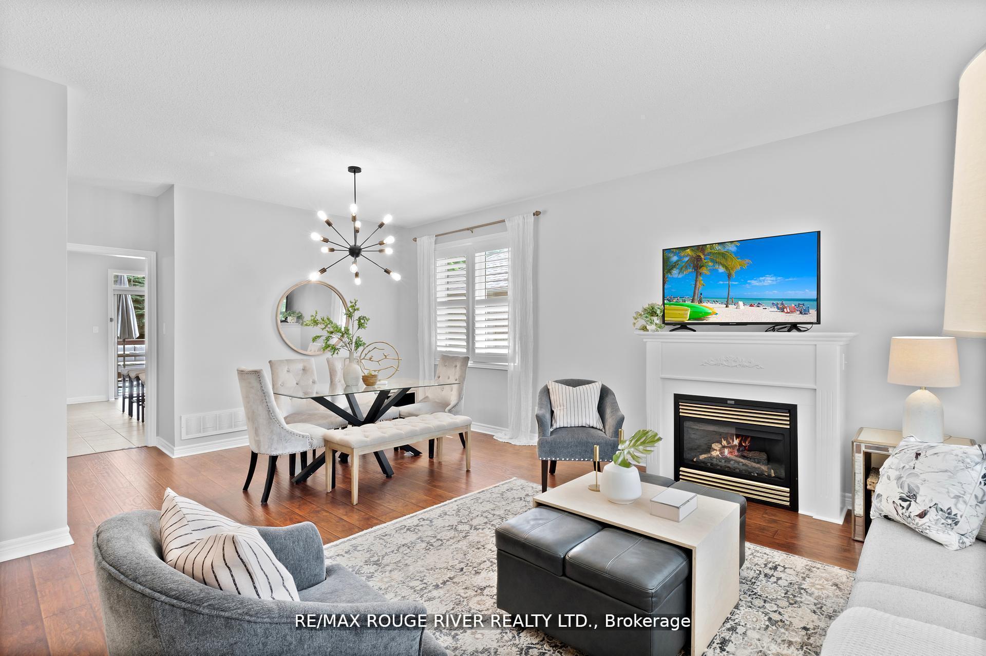 Photo 5 of 11 Maple Edge Lane, Whitby, Williamsburg — HOMEH