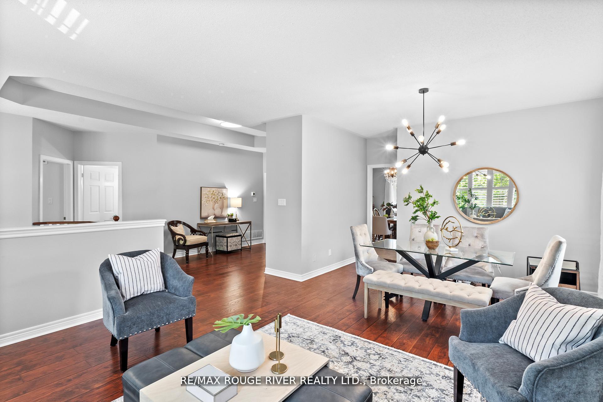 Photo 7 of 11 Maple Edge Lane, Whitby, Williamsburg — HOMEH