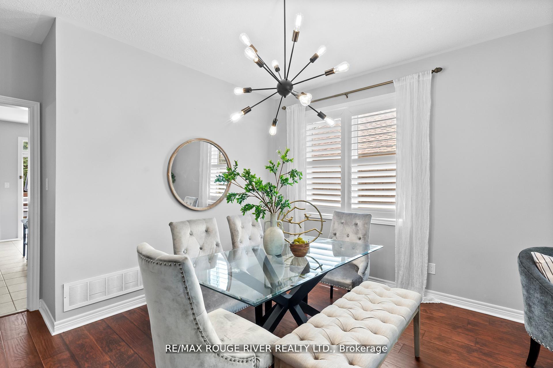 Photo 8 of 11 Maple Edge Lane, Whitby, Williamsburg — HOMEH