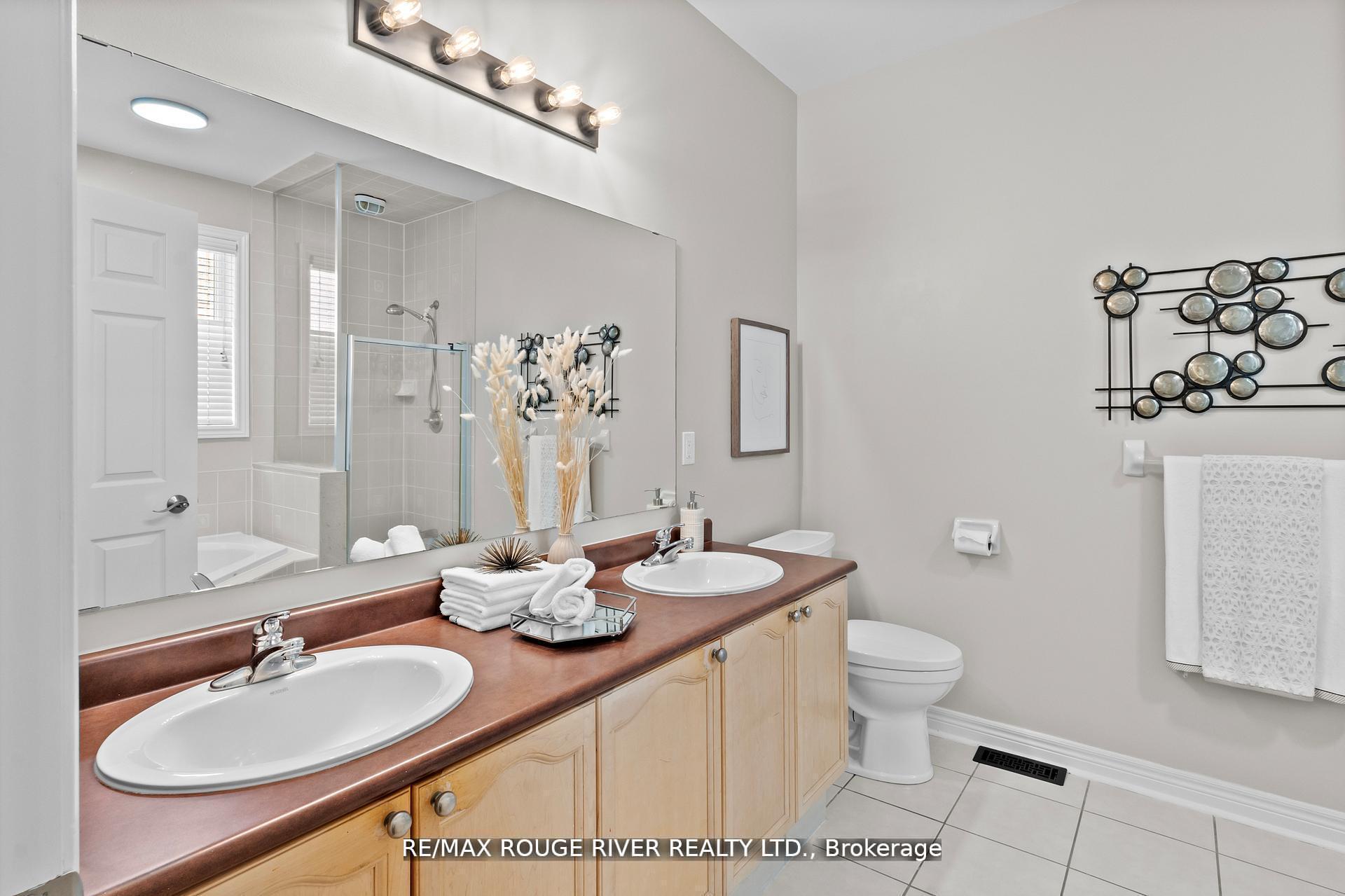 Photo 19 of 11 Maple Edge Lane, Whitby, Williamsburg — HOMEH