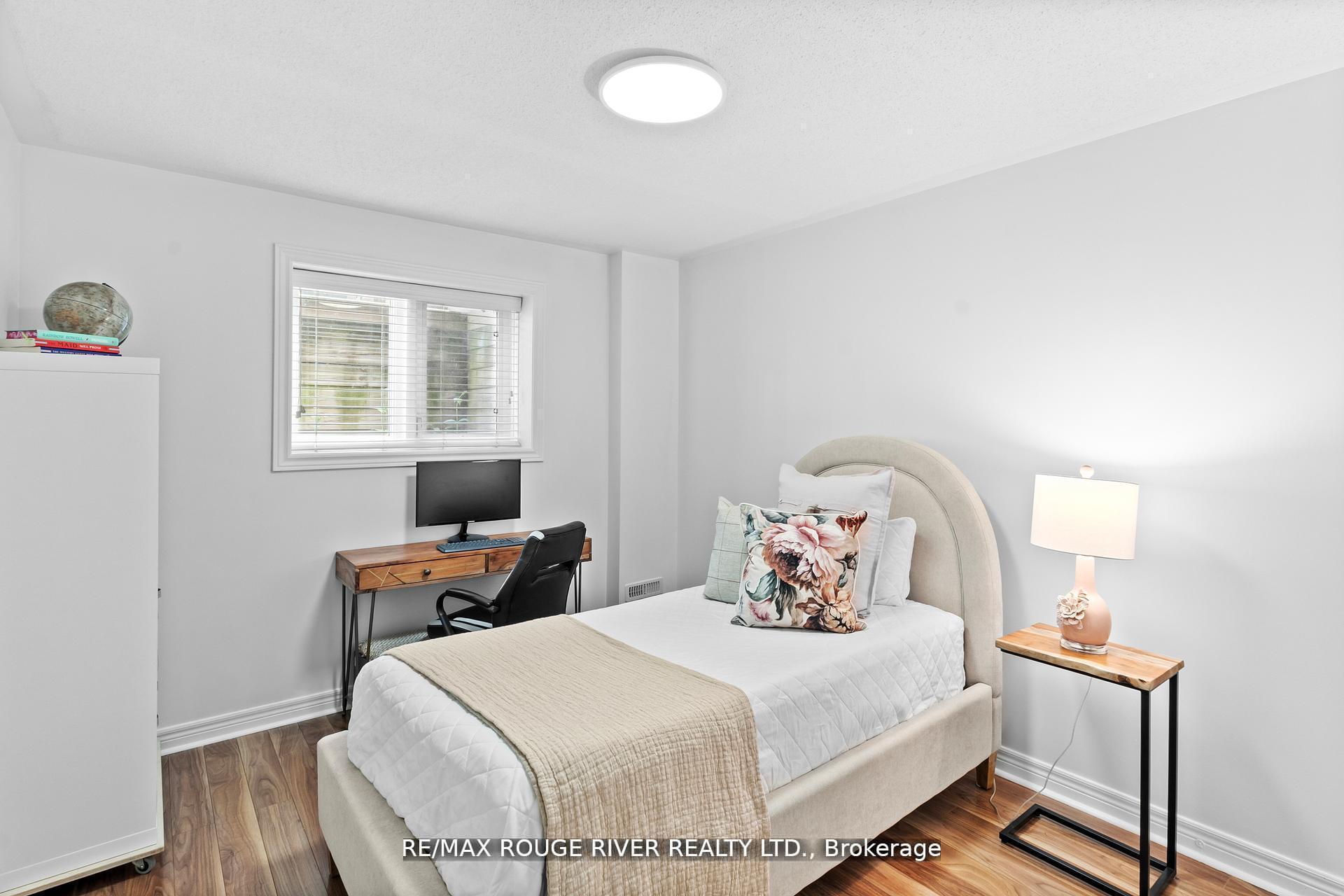 Photo 30 of 11 Maple Edge Lane, Whitby, Williamsburg — HOMEH