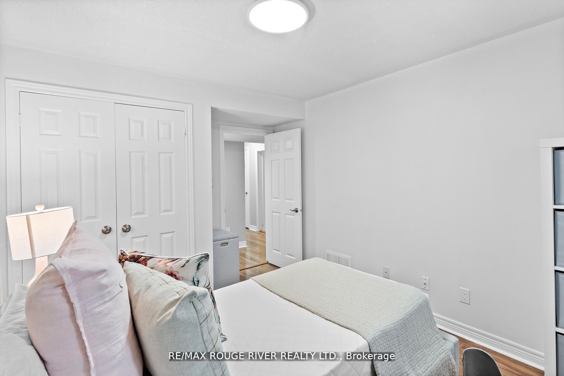 Photo 31 of 11 Maple Edge Lane, Whitby, Williamsburg — HOMEH