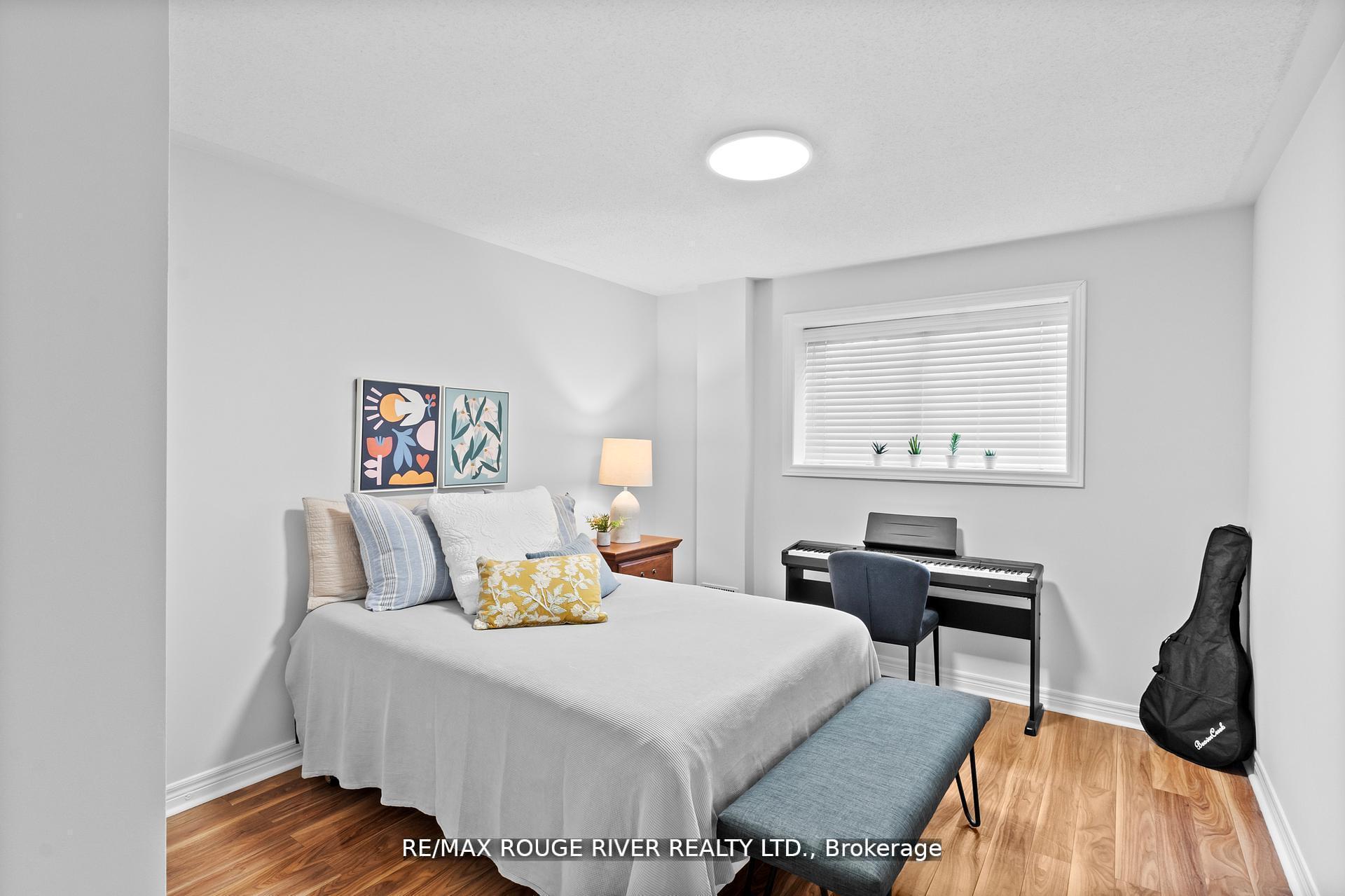 Photo 32 of 11 Maple Edge Lane, Whitby, Williamsburg — HOMEH