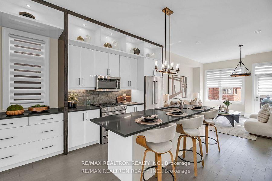 Photo 3 of 178 Golden Trail, Vaughan, Patterson — HOMEH
