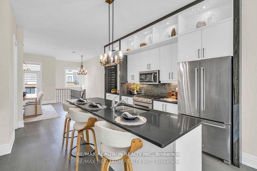 Photo 5 of 178 Golden Trail, Vaughan, Patterson — HOMEH