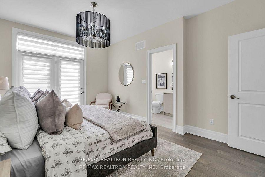 Photo 18 of 178 Golden Trail, Vaughan, Patterson — HOMEH