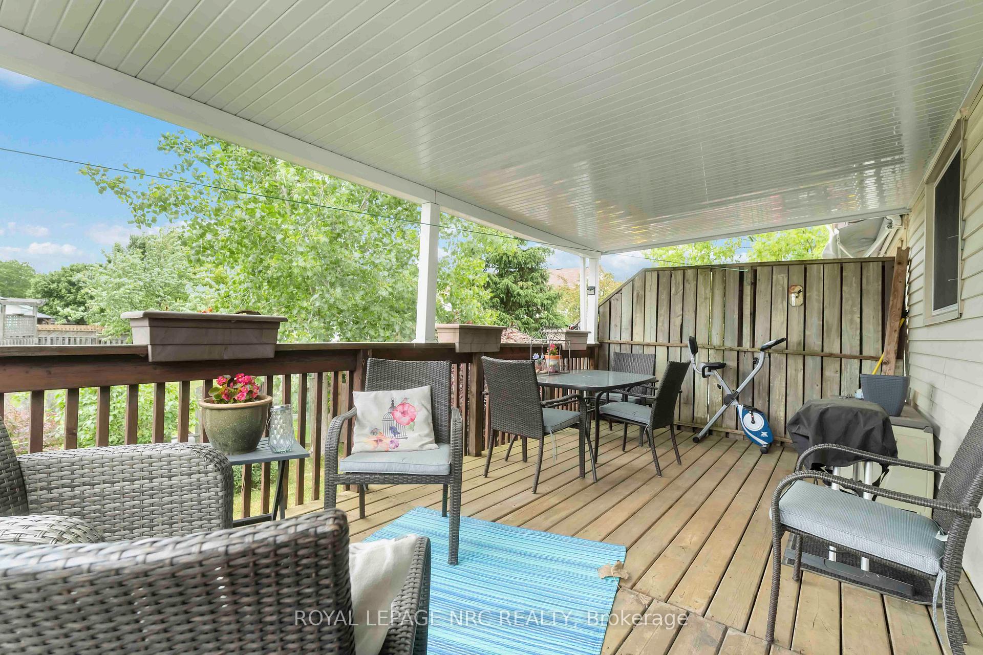 Photo 41 of 158 Windsor Street, Welland, Broadway — HOMEH