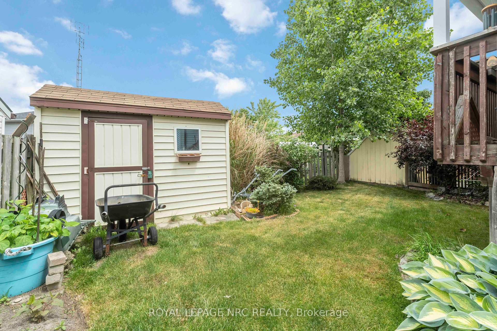 Photo 46 of 158 Windsor Street, Welland, Broadway — HOMEH