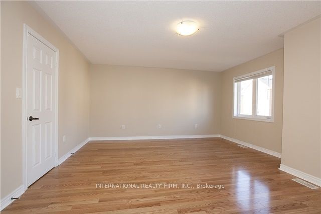 Photo 7 of 86 Maverick Avenue, Vaughan, Patterson — HOMEH