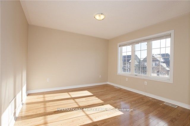 Photo 8 of 86 Maverick Avenue, Vaughan, Patterson — HOMEH