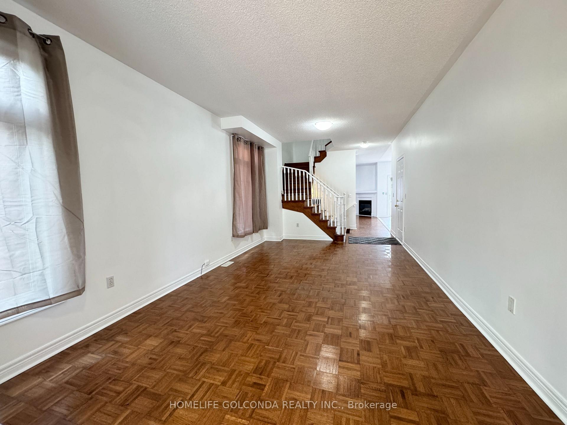 Photo 2 of 49 Moraine Drive, Vaughan, Vellore Village — HOMEH