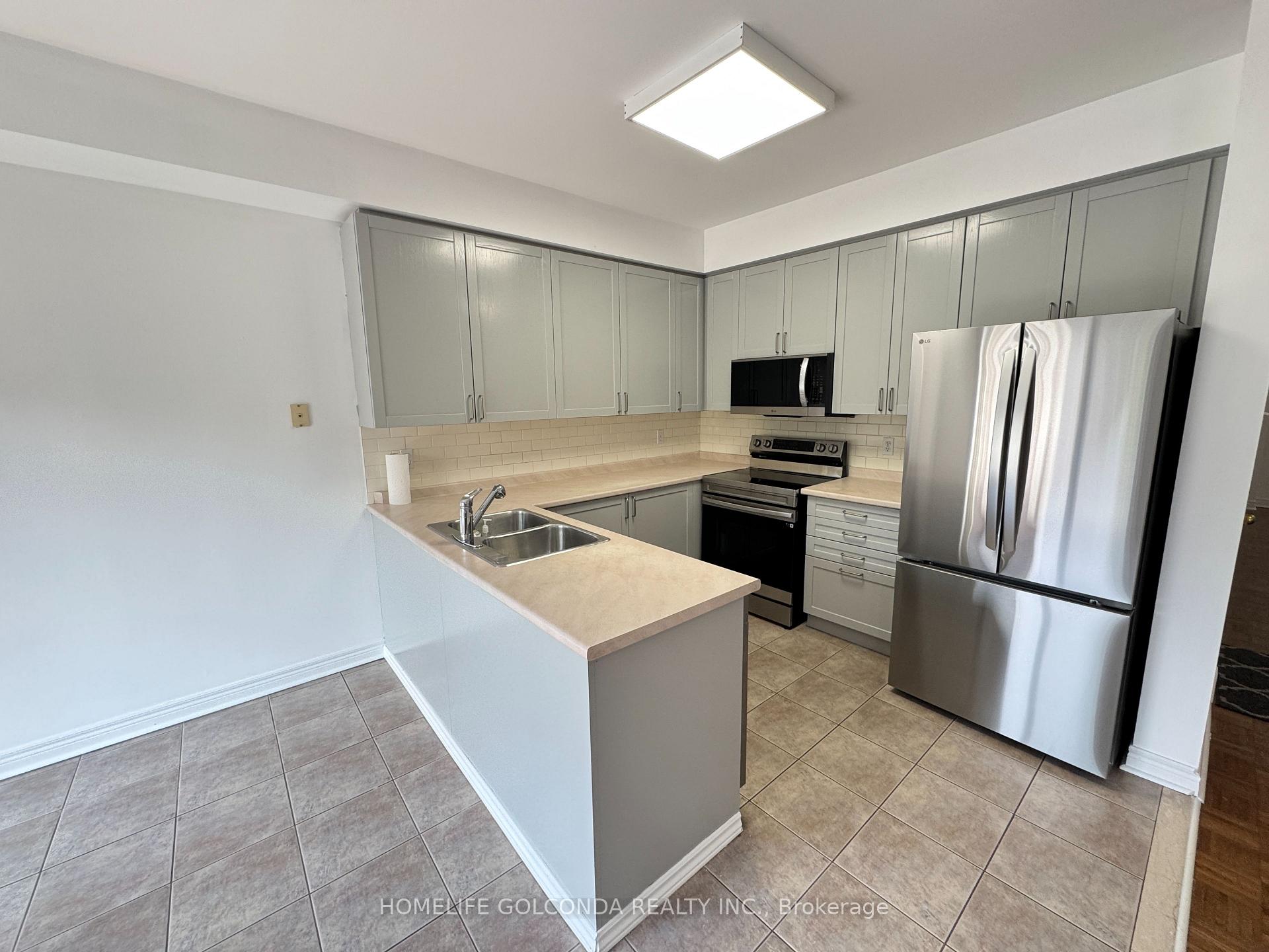 Photo 6 of 49 Moraine Drive, Vaughan, Vellore Village — HOMEH