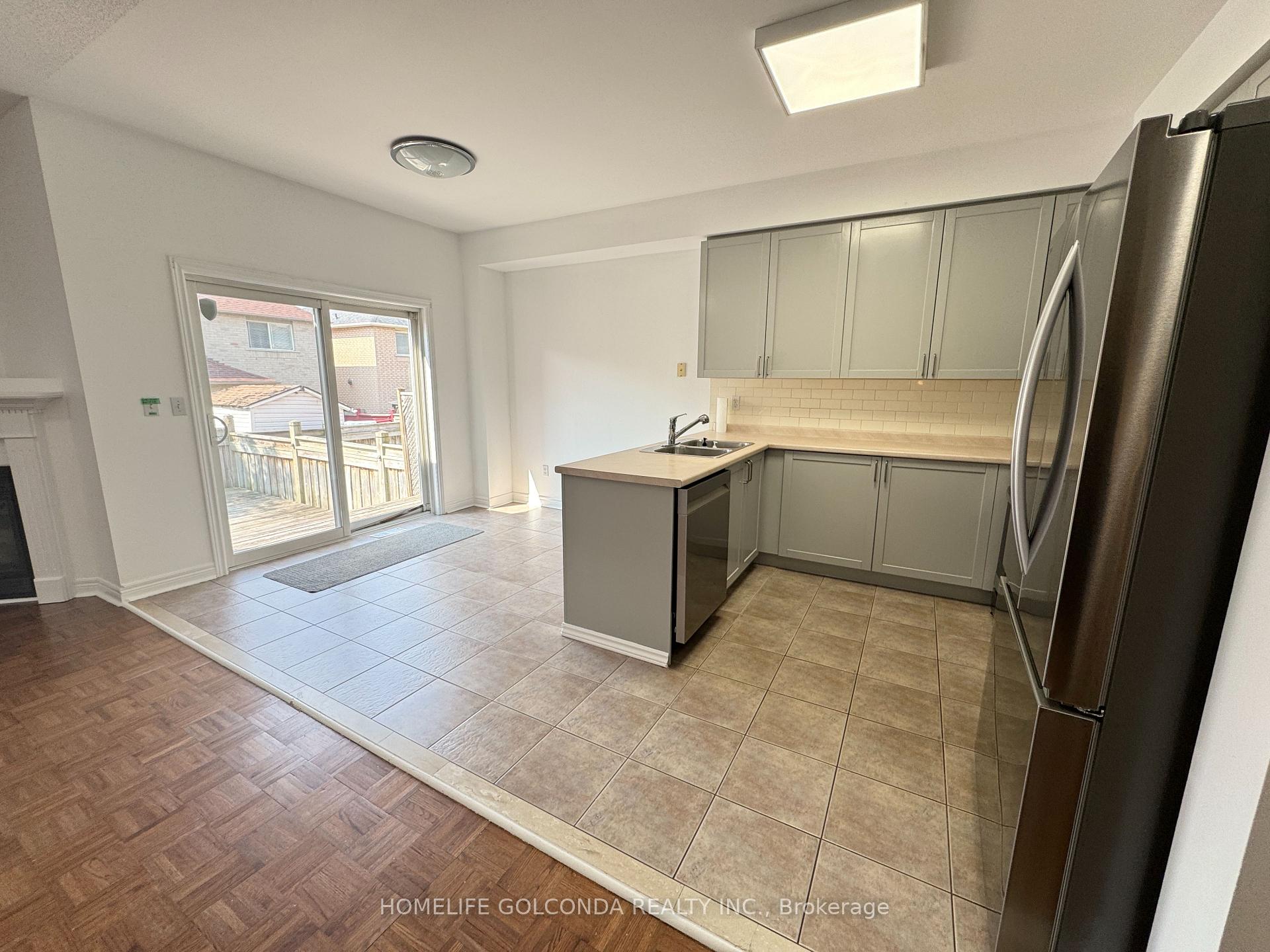 Photo 7 of 49 Moraine Drive, Vaughan, Vellore Village — HOMEH