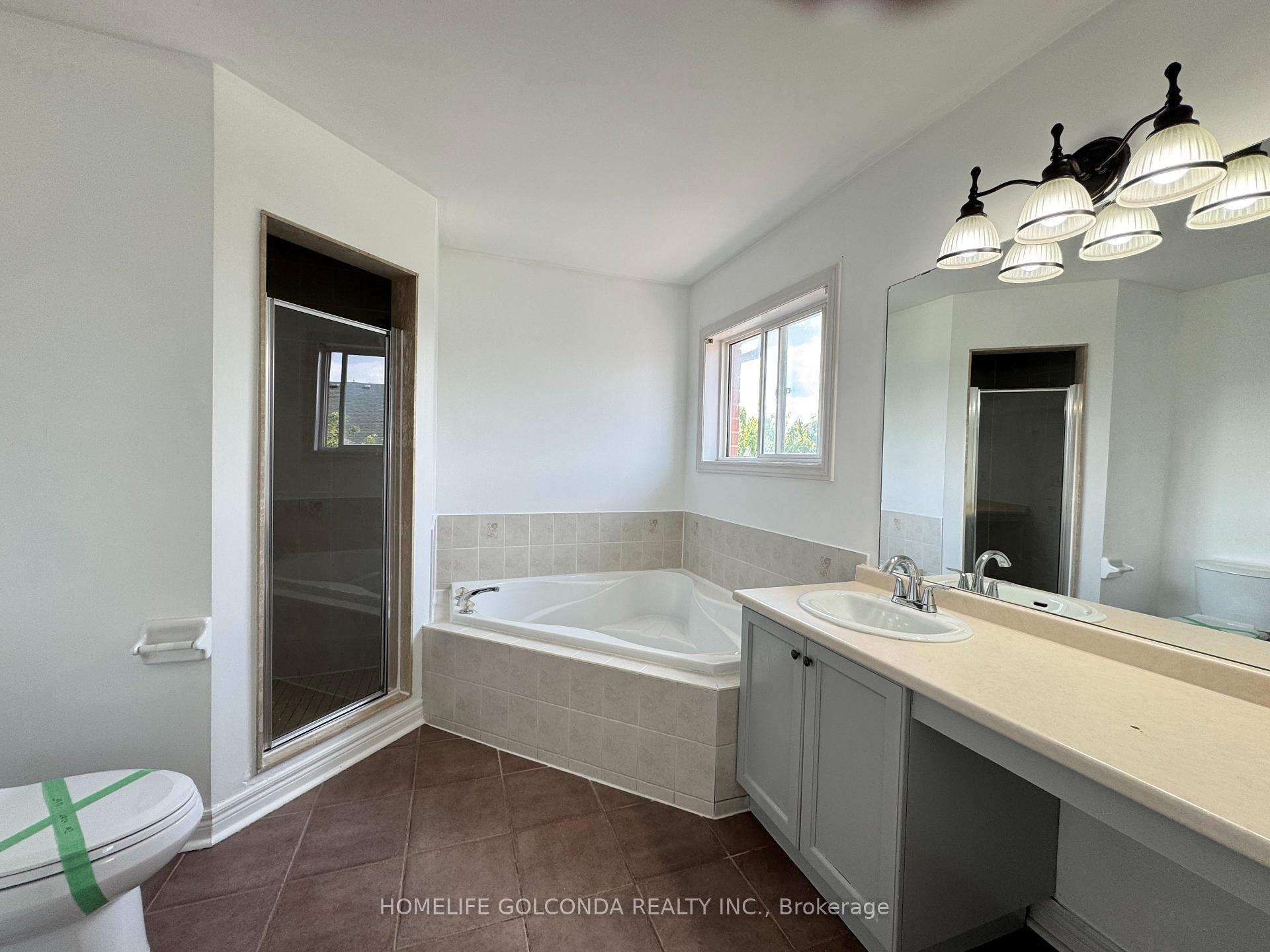 Photo 10 of 49 Moraine Drive, Vaughan, Vellore Village — HOMEH