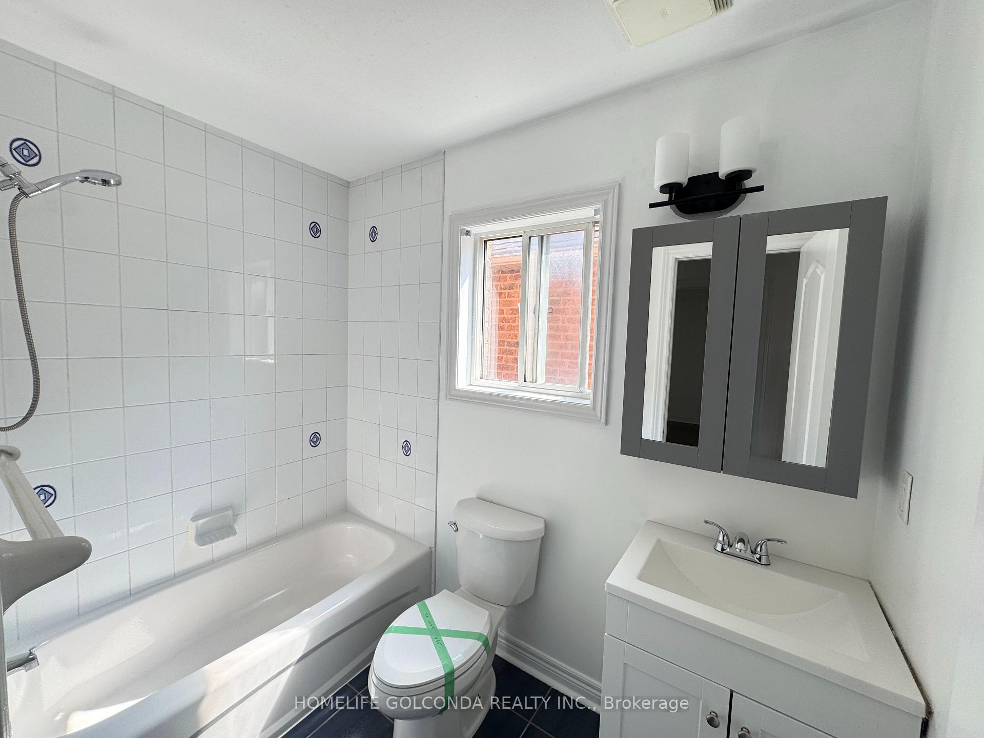 Photo 13 of 49 Moraine Drive, Vaughan, Vellore Village — HOMEH