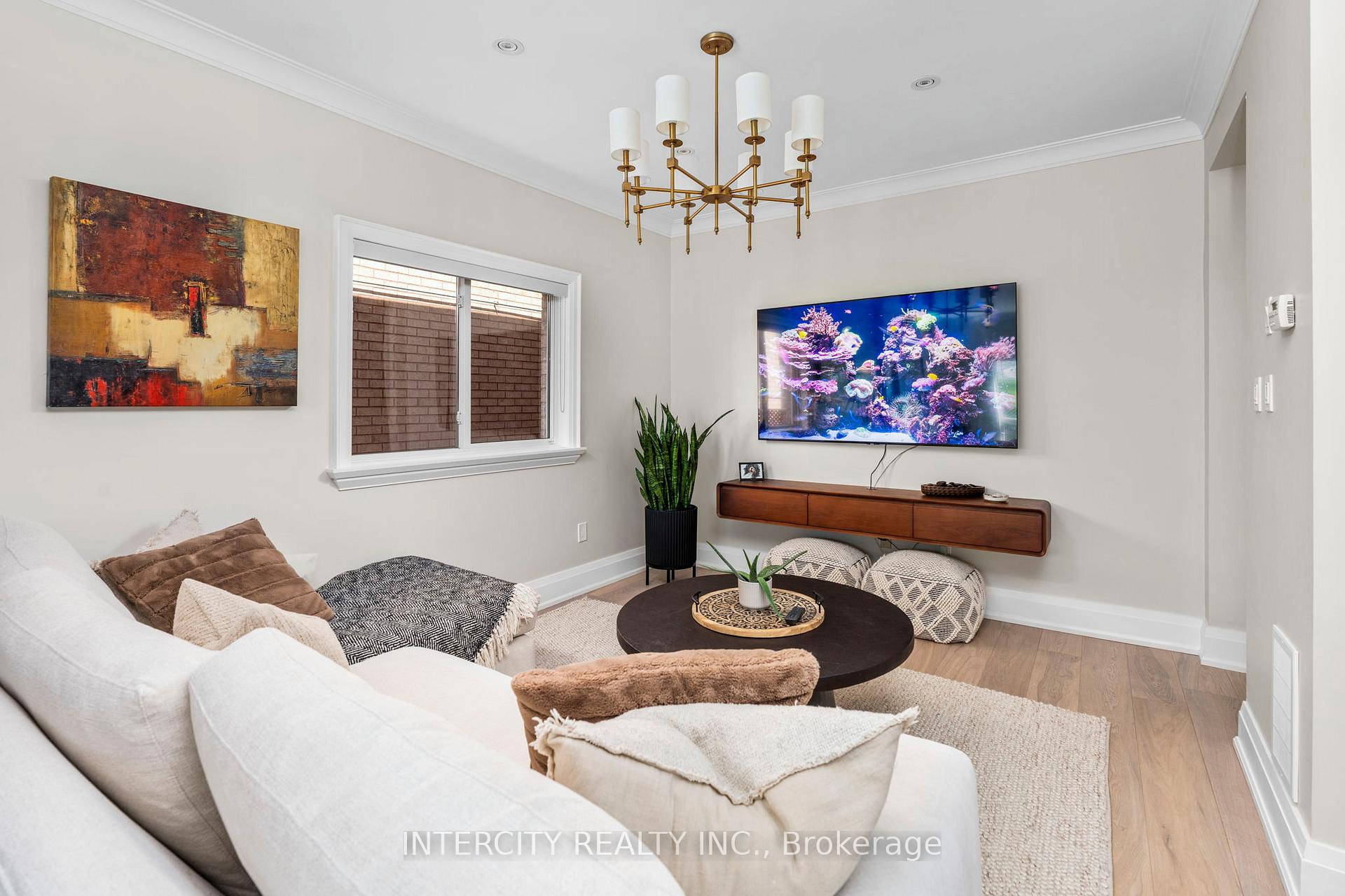 Photo 9 of 119 Golden Gate Circle, Vaughan, Sonoma Heights — HOMEH