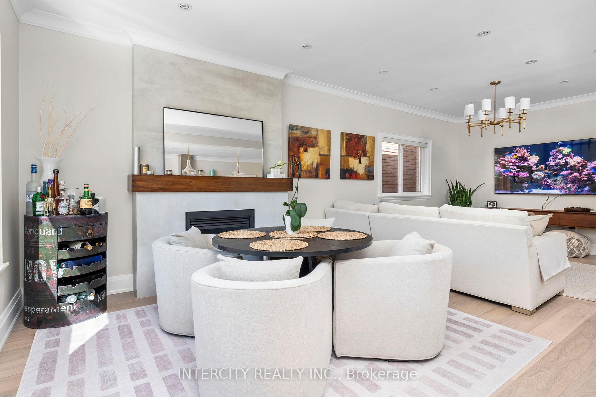 Photo 10 of 119 Golden Gate Circle, Vaughan, Sonoma Heights — HOMEH