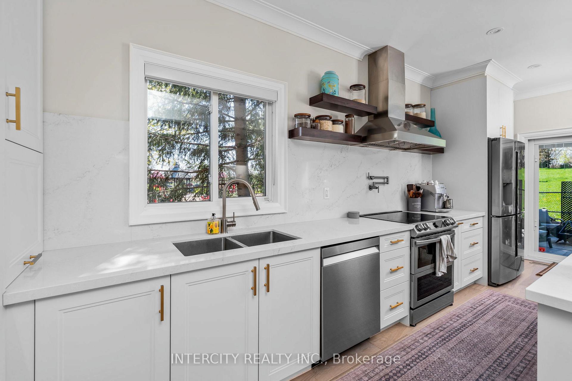 Photo 14 of 119 Golden Gate Circle, Vaughan, Sonoma Heights — HOMEH