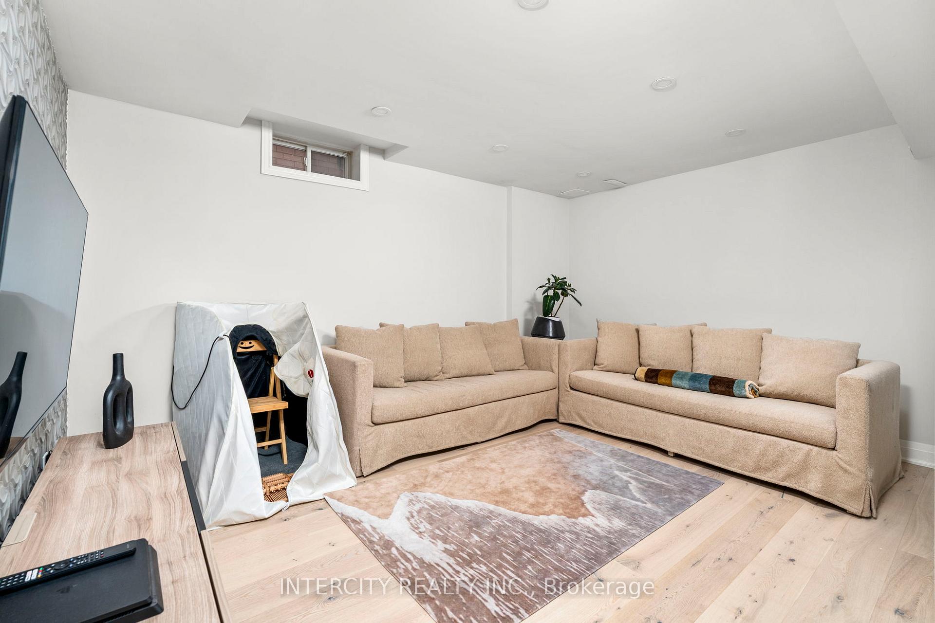 Photo 35 of 119 Golden Gate Circle, Vaughan, Sonoma Heights — HOMEH