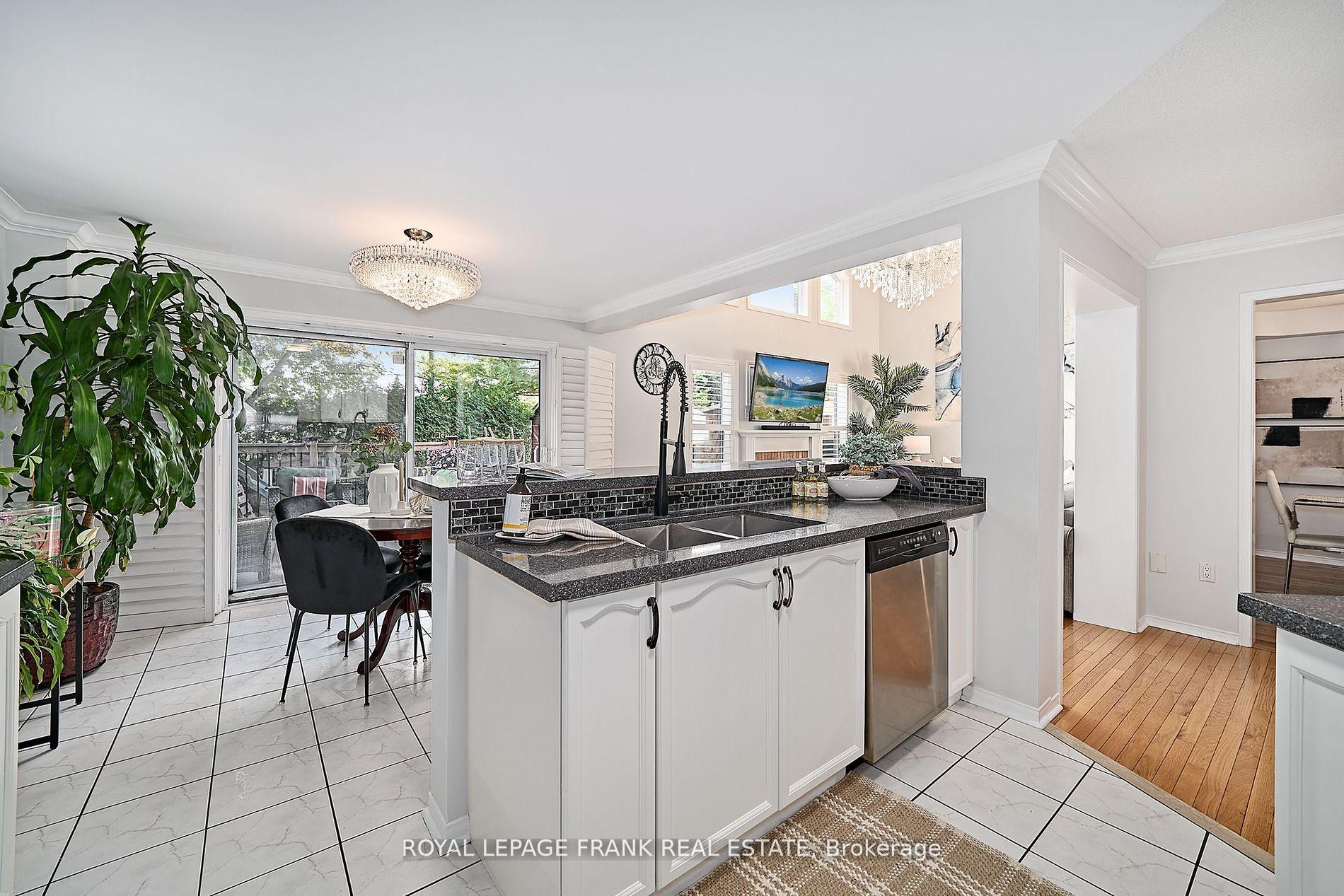 Photo 19 of 54 Gartshore Drive, Whitby, Williamsburg — HOMEH